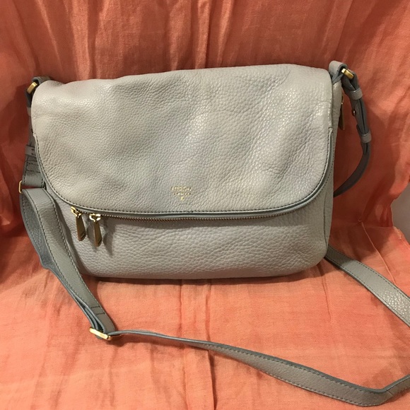 PRICE FIRM NEW Fossil Pastel Blue Crossbody Bag - Picture 1 of 5